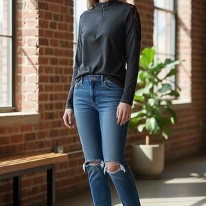 Dynamic Lace Sleeves Zip Mock Neck top Black Size OS NWOT Never Worn